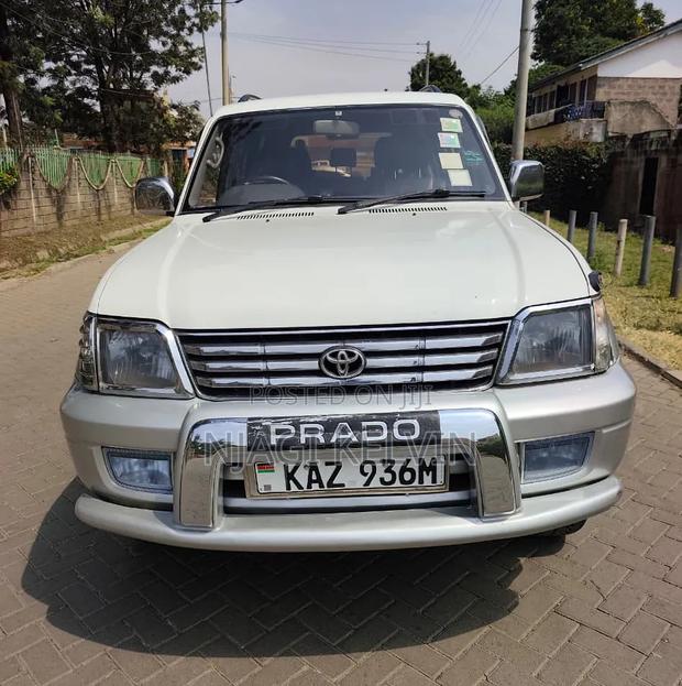 Toyota Land Cruiser Prado 2000 Pearl