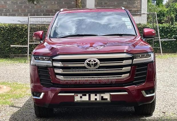 Toyota Land Cruiser 4.6 V8 ZX 2014 Maroon