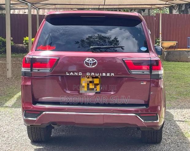 Toyota Land Cruiser 4.6 V8 ZX 2014 Maroon