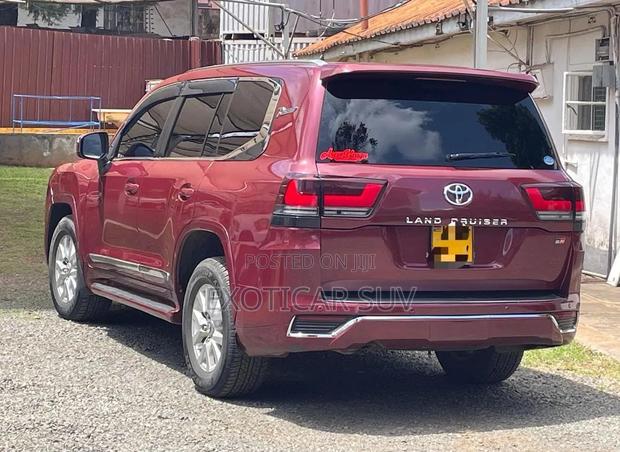 Toyota Land Cruiser 4.6 V8 ZX 2014 Maroon