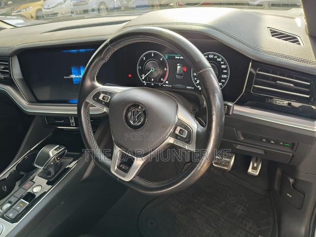 Volkswagen Touareg 2019 Pearl