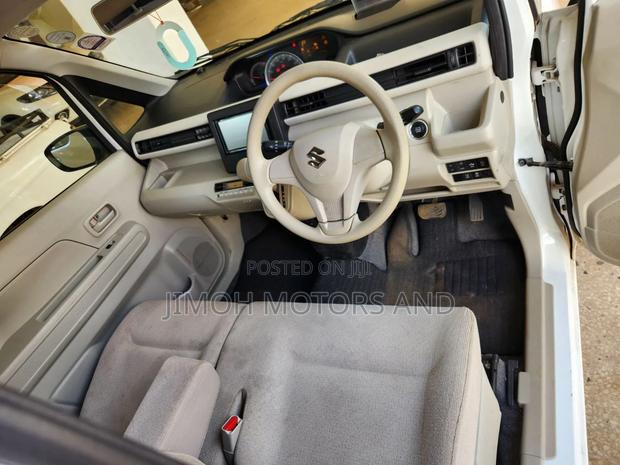 Suzuki Wagon 2018 White