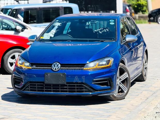 Volkswagen Golf 2019 Blue