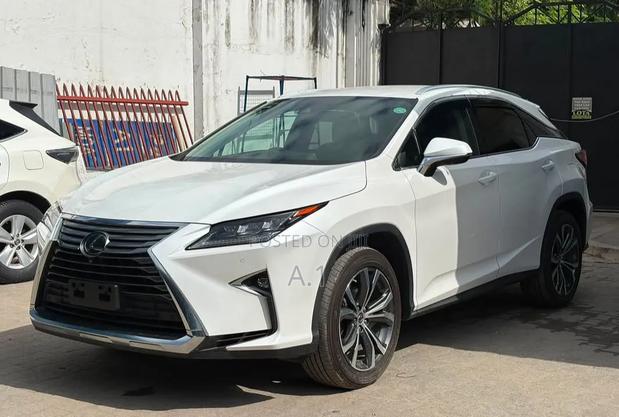 Lexus RX 2019 Pearl
