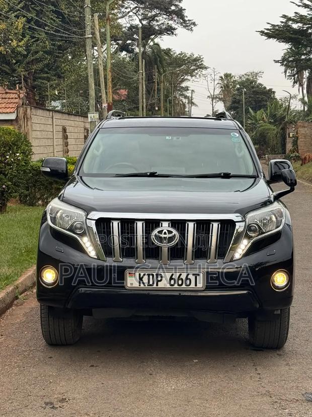Toyota Land Cruiser Prado 2017 Black