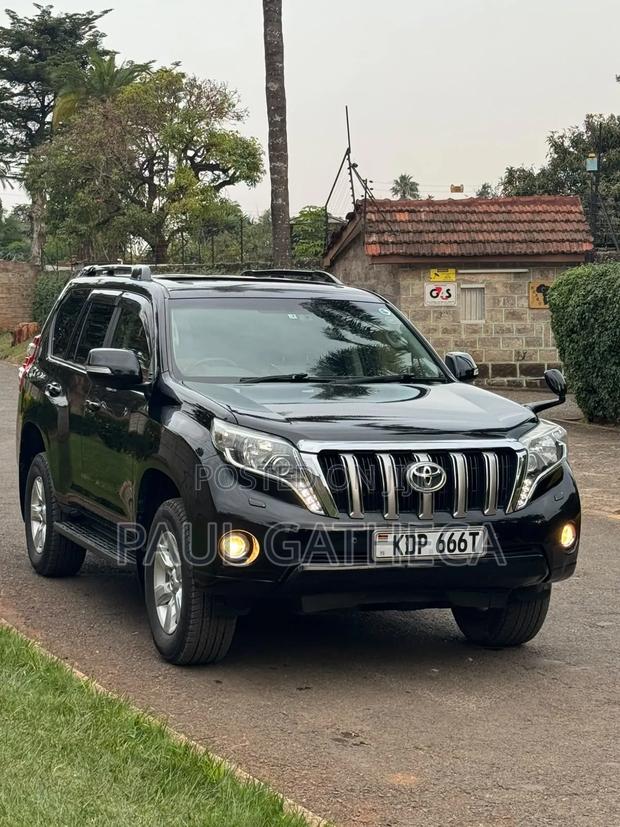 Toyota Land Cruiser Prado 2017 Black
