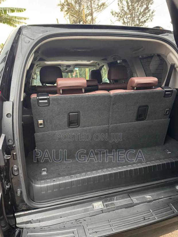 Toyota Land Cruiser Prado 2017 Black