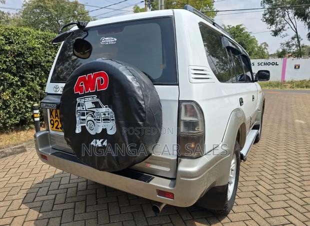Toyota Land Cruiser Prado 1998 White