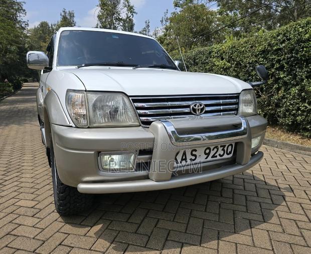 Toyota Land Cruiser Prado 1998 White