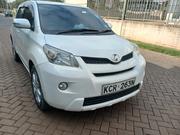 Toyota IST 2011 White for sale
