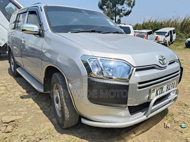 Toyota Probox 2016 Silver
