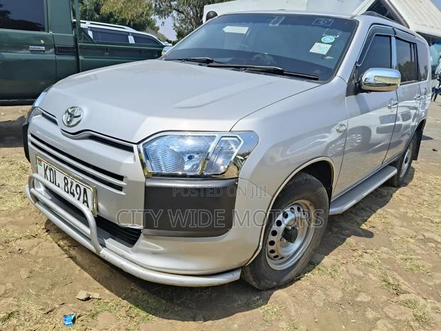Toyota Probox 2016 Silver