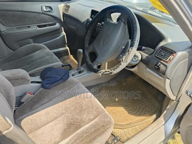 Toyota Corolla 1997 Silver