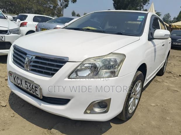 Toyota Premio 2012 White