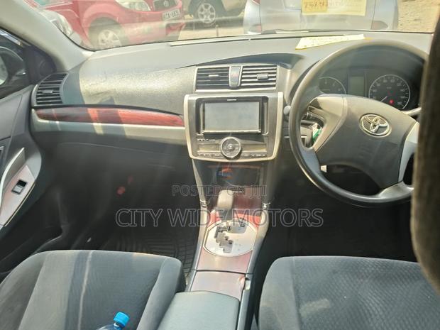 Toyota Premio 2012 White