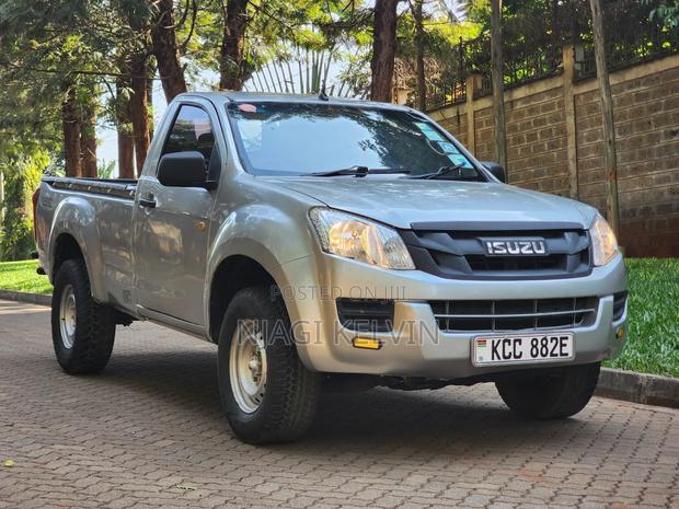 Isuzu D-MAX 2014 Gray