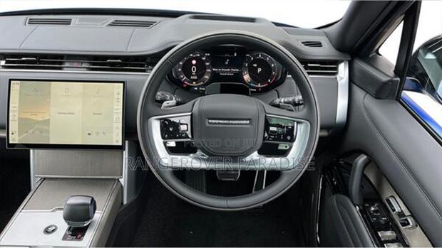 New Land Rover Range Rover P615 SV SWB 2026 Blue