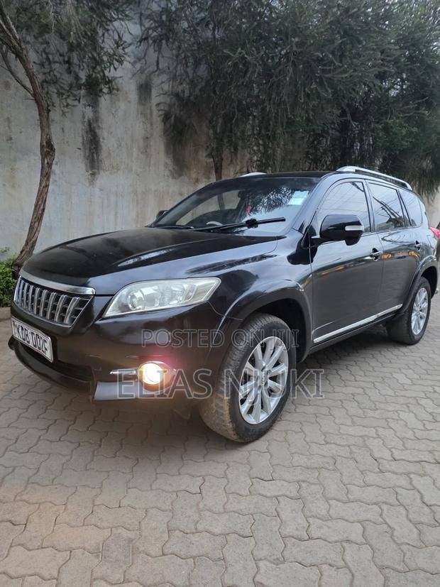 Toyota Vanguard 2013 Black