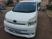 Toyota Voxy 2011 Pearl for sale