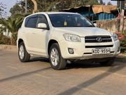 Toyota RAV4 2015 White for sale