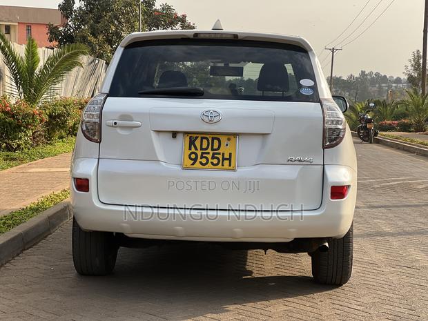 Toyota RAV4 2015 White