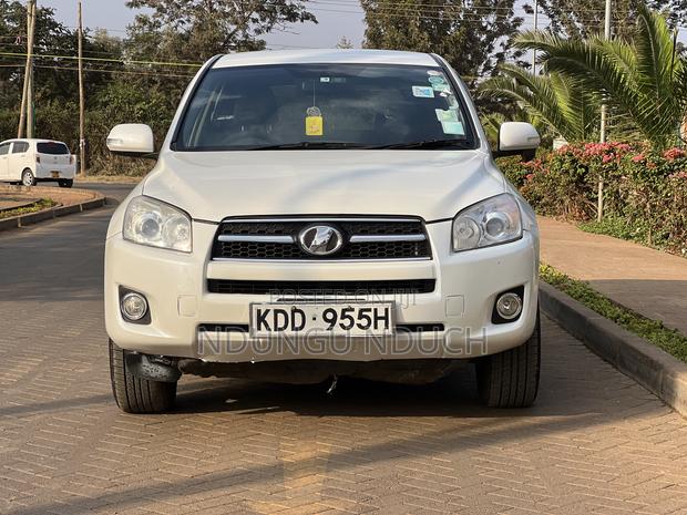 Toyota RAV4 2015 White