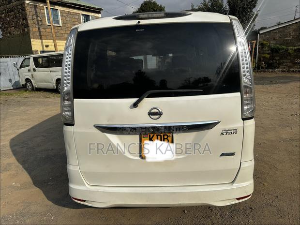 Nissan Serena 2012 White
