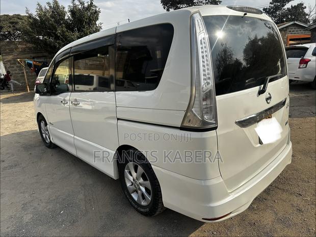 Nissan Serena 2012 White
