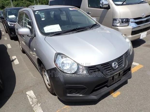 Nissan Advan 2019 Silver