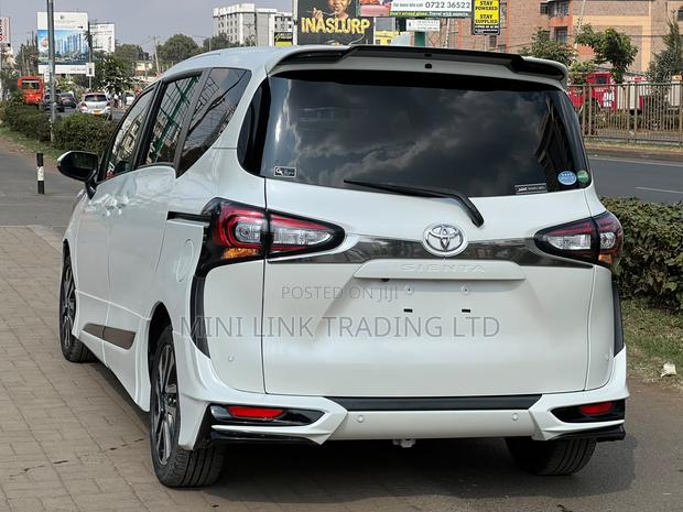 Toyota Sienta 1.5 FWD (6-seater) 2019 Pearl