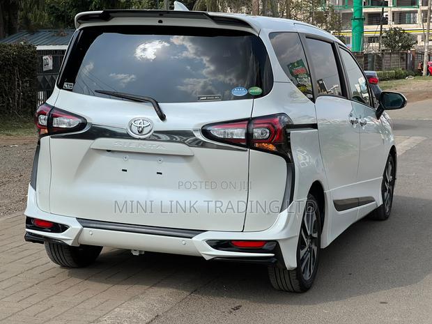 Toyota Sienta 1.5 FWD (6-seater) 2019 Pearl