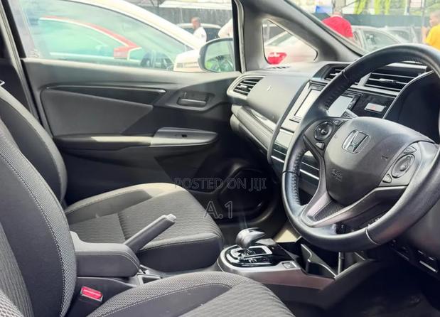 Honda Fit 2019 Maroon