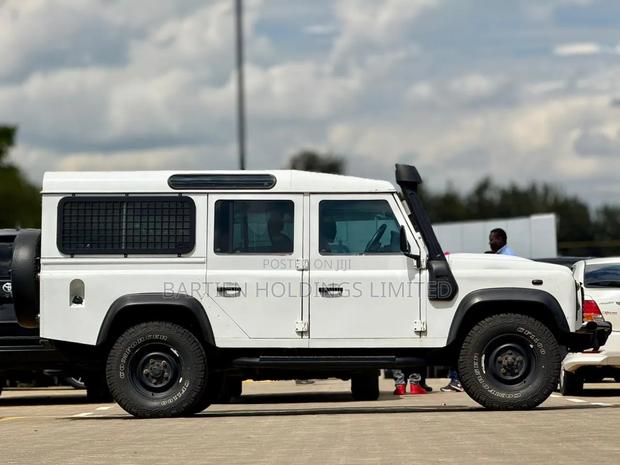 Land Rover Defender 2012 White