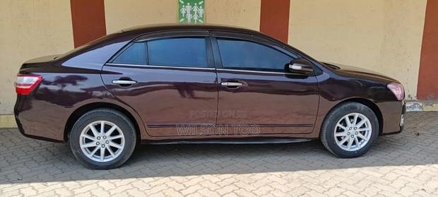 Toyota Premio 2012 Red