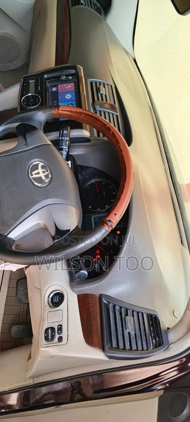 Toyota Premio 2012 Red