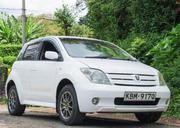 Toyota IST 2004 White for sale