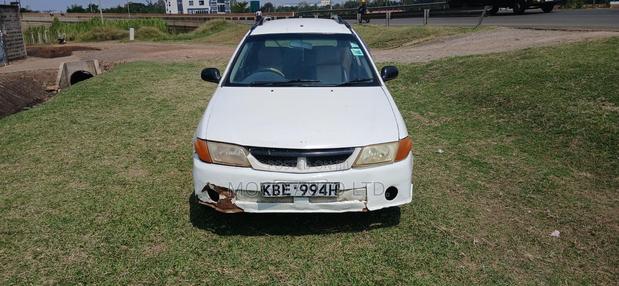 Nissan Wingroad 2001 Red
