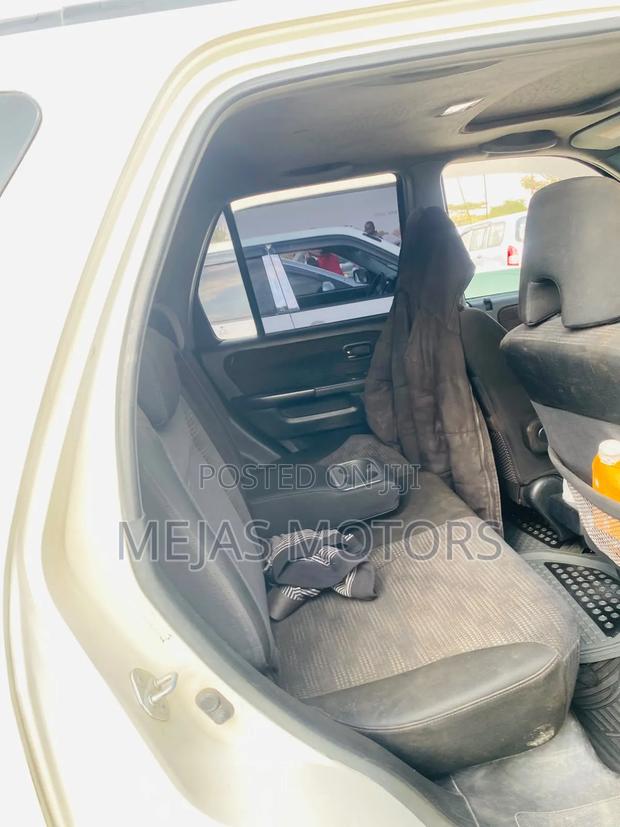 Honda CR-V 2006 White