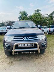 Mitsubishi L200 2015 Gray for sale