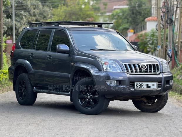 Toyota Land Cruiser Prado 2005 Gray