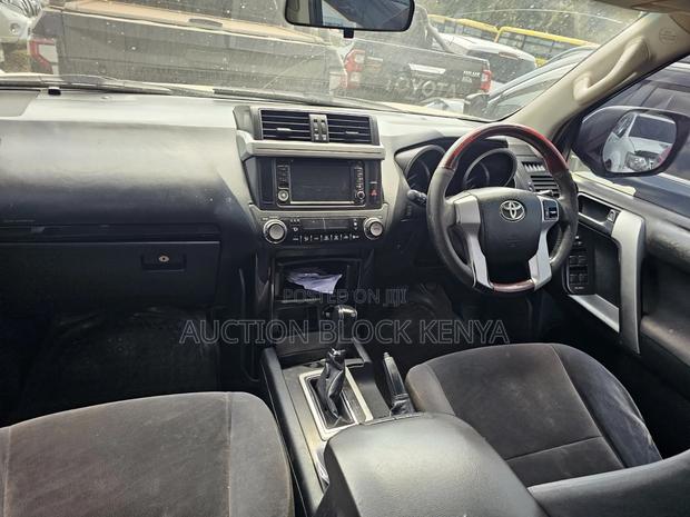Toyota Land Cruiser Prado 2014 White