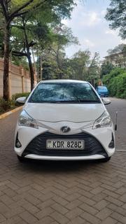 Toyota Vitz 2017 White for sale