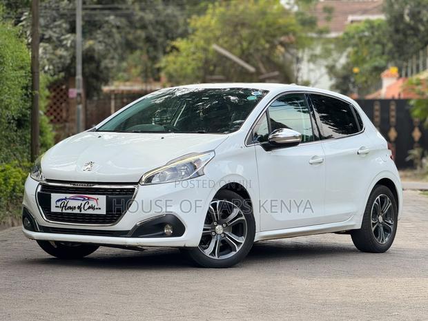 Peugeot 208 2017 White