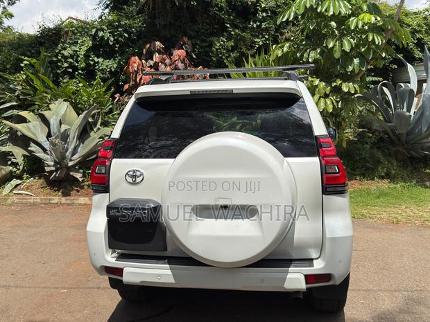 Toyota Land Cruiser Prado 2020 Pearl