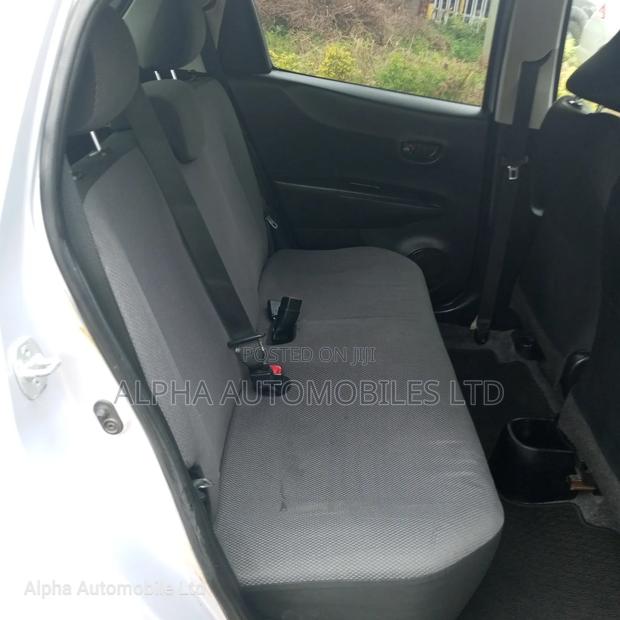 Toyota Vitz 2013 White