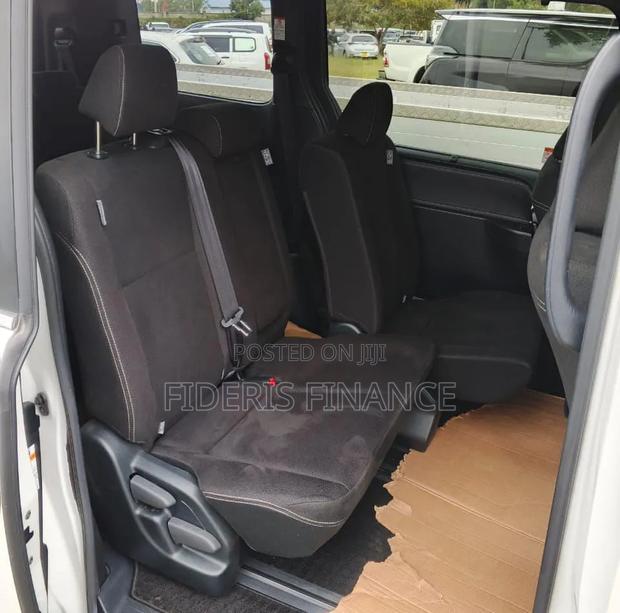 Toyota Esquire 2019 White