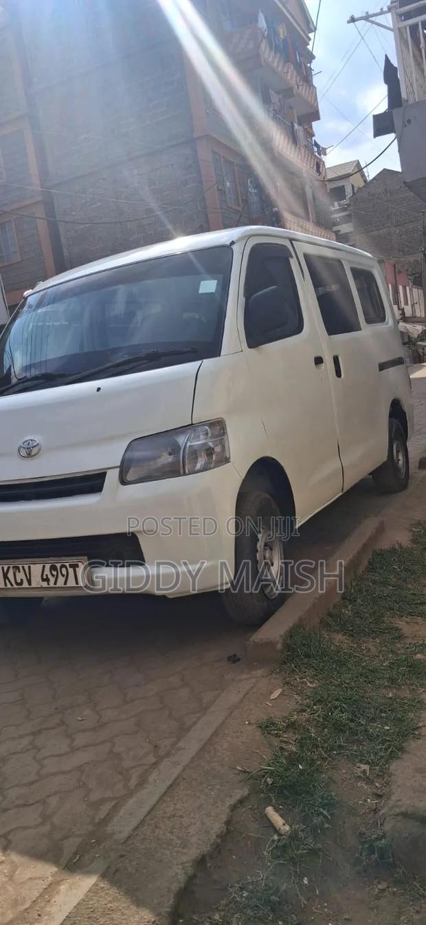 Toyota TownAce 2012 White