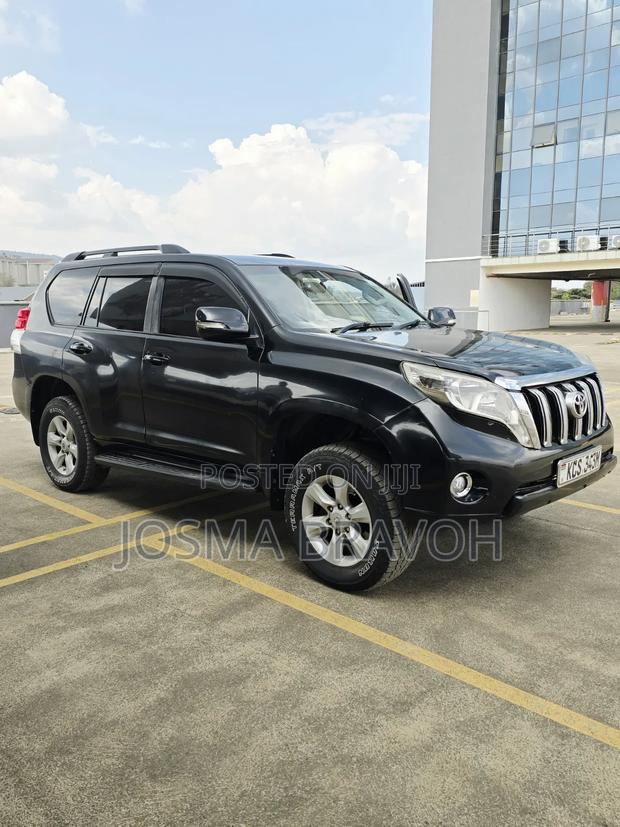 Toyota Land Cruiser Prado 2012 Black