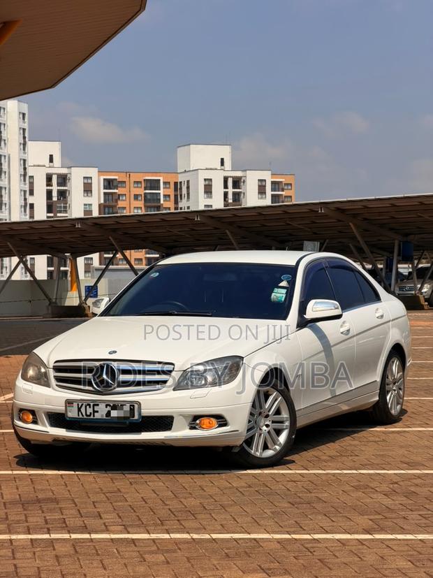 Mercedes-Benz C200 2009 White