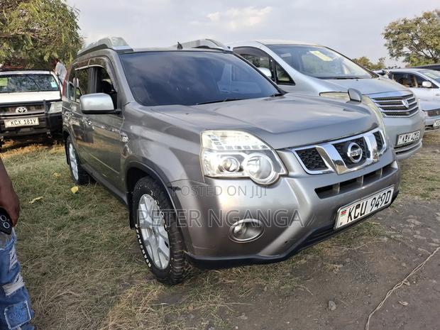Nissan X-Trail 2012 Gray